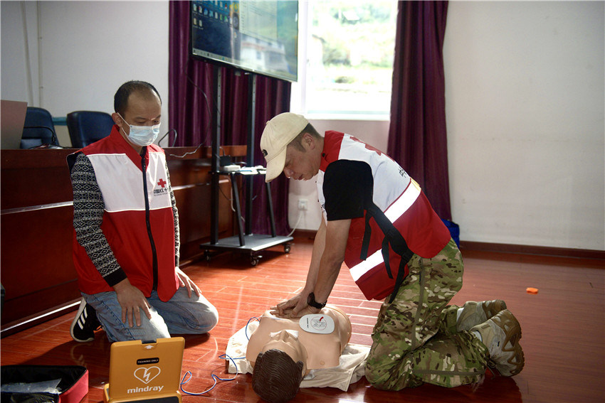 培訓老師.jpg 培訓老師.jpg